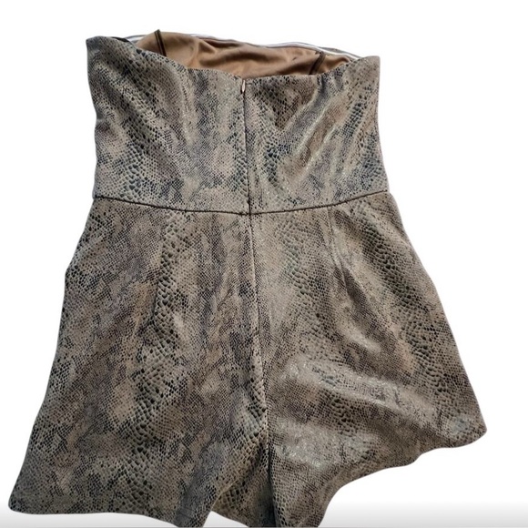 She + Sky soft faux leather snakeskin print strapless romper size medium - Picture 4 of 9